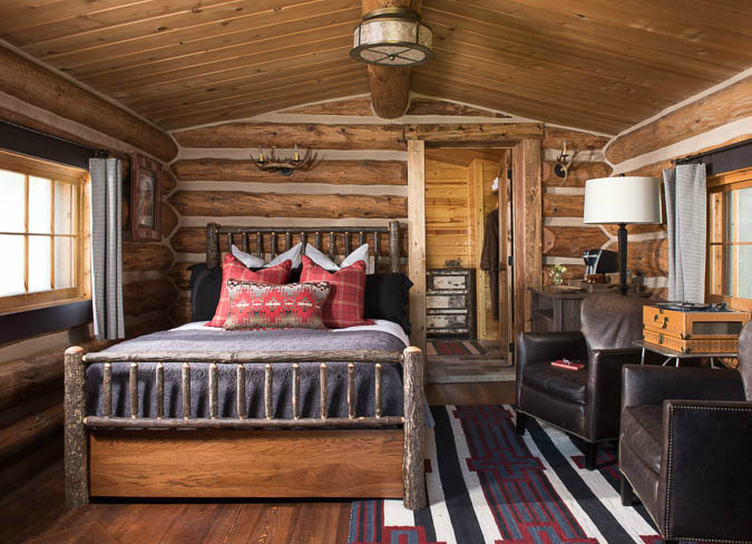 log-cabin-wood-bedroom-design-river-and-lime
